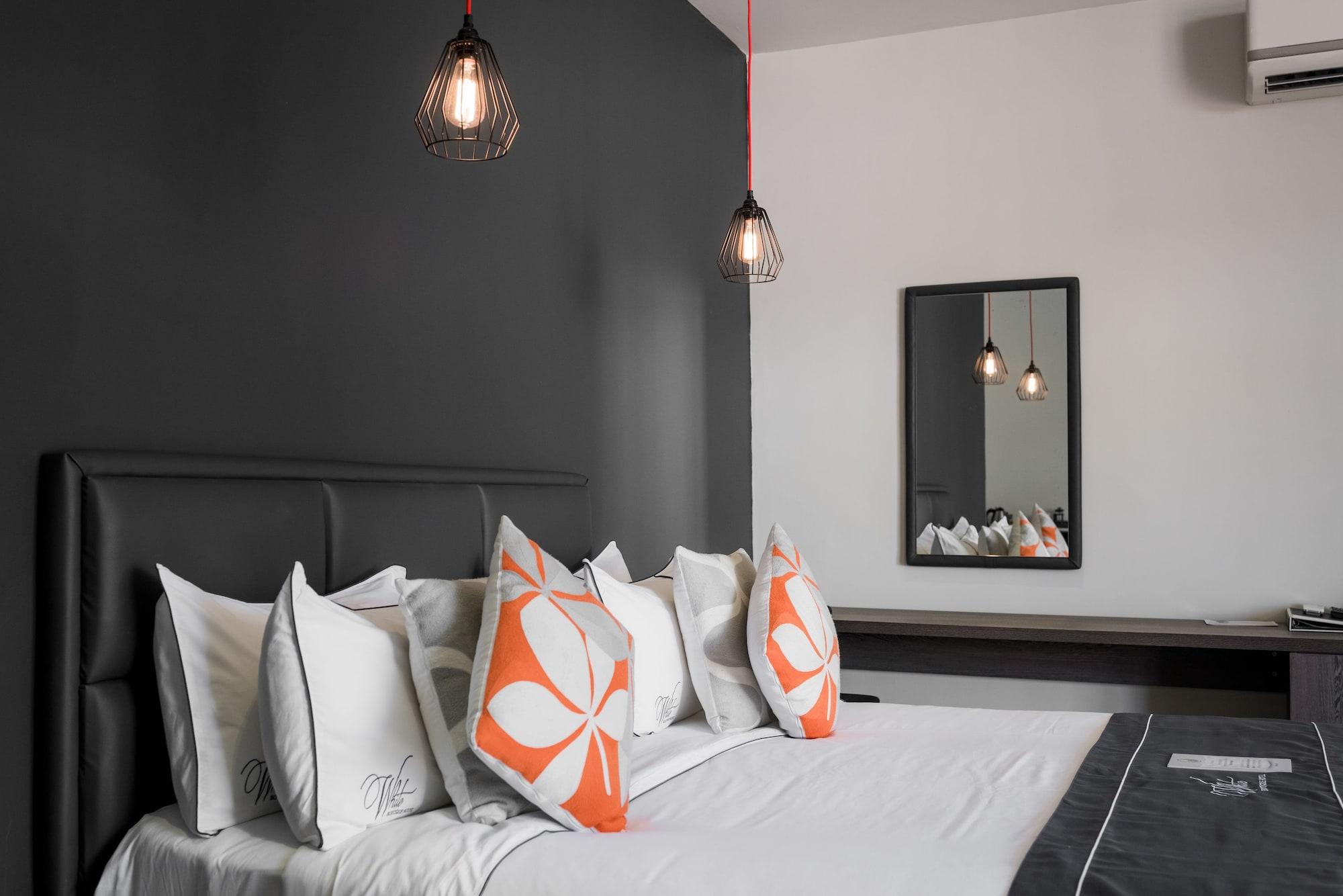 White Boutique Hotel And Residences Sihanoukville Exterior foto