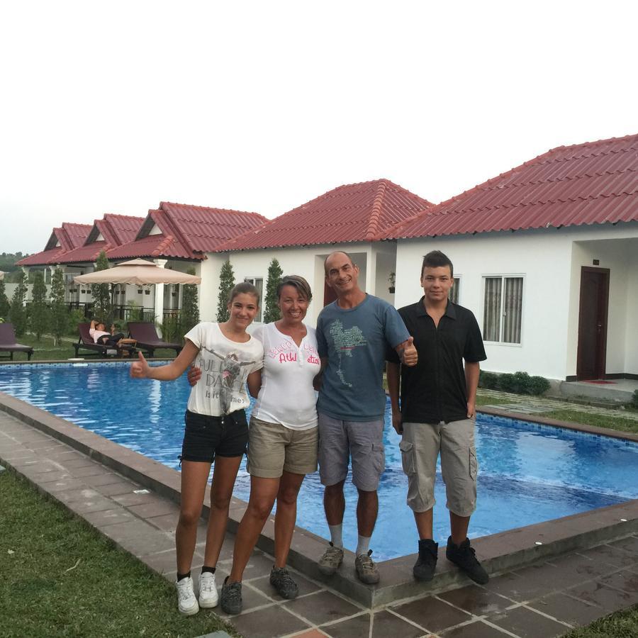 White Boutique Hotel And Residences Sihanoukville Exterior foto