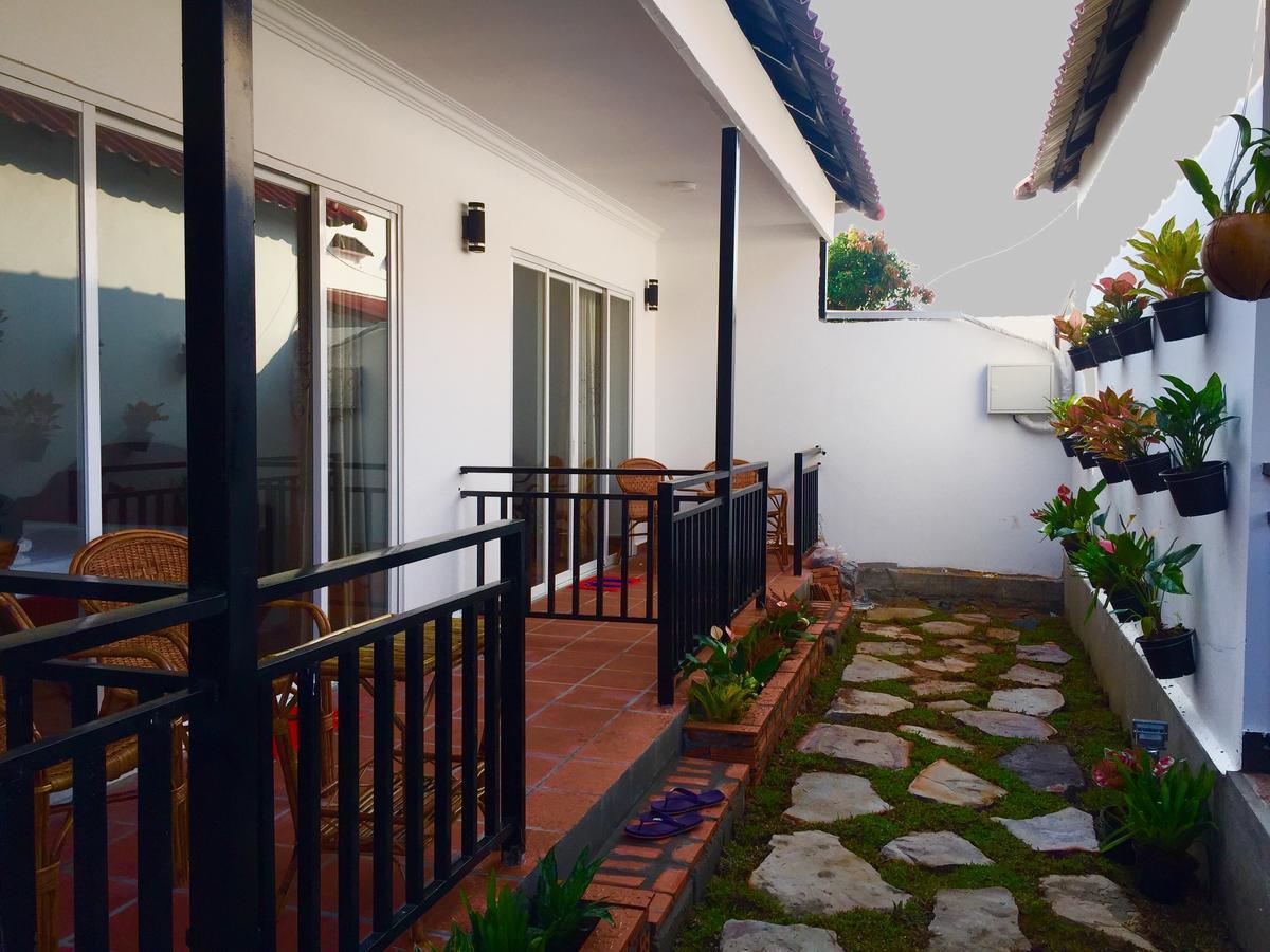 White Boutique Hotel And Residences Sihanoukville Exterior foto