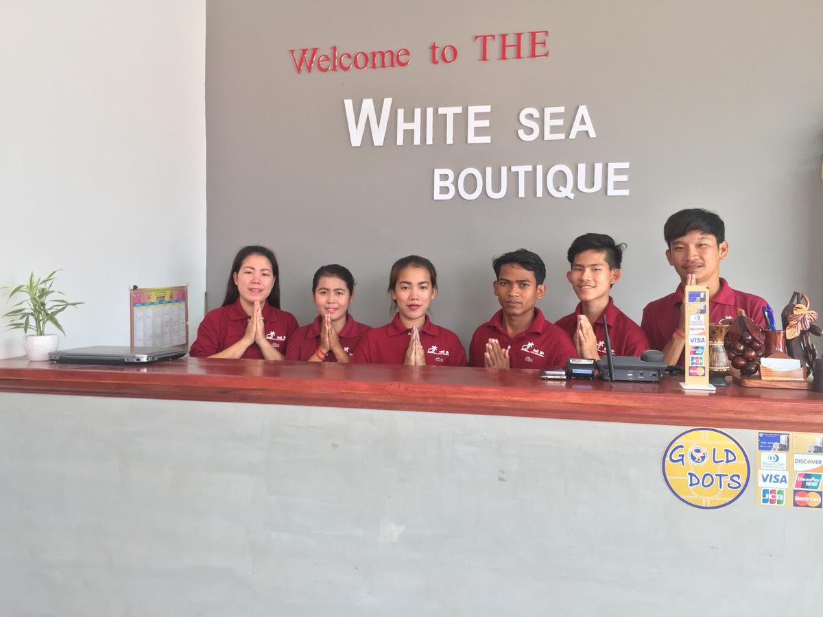 White Boutique Hotel And Residences Sihanoukville Exterior foto